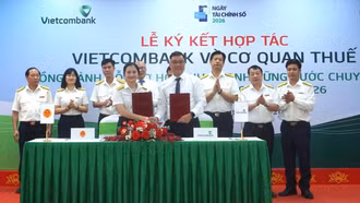 Ngành thuế và Vietcombank ký kết hợp tác đồng hành hỗ trợ hộ kinh doanh 