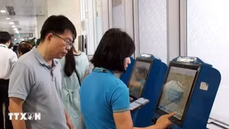 Từ 1/12, chỉ làm thủ tục tại quầy với khách có hành lý ký gửi và khách đặc biệt