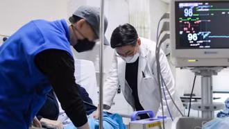 Hàn Quốc: Bác sỹ thực tập trở lại bệnh viện, khủng hoảng y tế được khắc phục