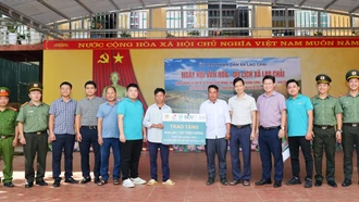 Phòng An ninh nội địa, Công an tỉnh Lào Cai hỗ trợ an sinh xã hội tại xã Lao Chải và xã Hạnh Phúc