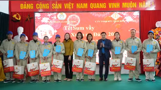 Công đoàn xã Trấn Yên tổ chức “Tết Sum vầy - Xuân ơn Đảng” năm 2026