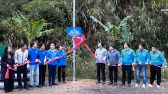 Ấm áp chương trình tình nguyện tại xã Bát Xát