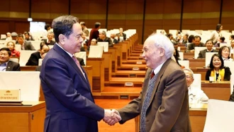 Chủ tịch Quốc hội Trần Thanh Mẫn gặp mặt nguyên lãnh đạo Quốc hội qua các thời kỳ
