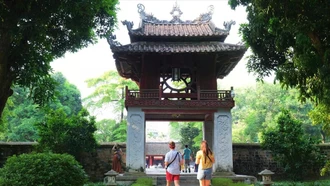 Du khách Việt tìm kiếm điểm đến nào nhiều nhất dịp Tết Nguyên Đán 2026?