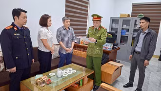 Lào Cai: Khởi tố 3 đối tượng về tội “Lợi dụng chức vụ, quyền hạn trong khi thi hành công vụ”