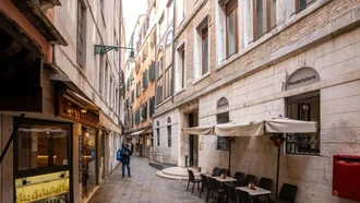 Cung điện thế kỷ 15 ở Venice trở thành không gian triển lãm nghệ thuật Việt Nam