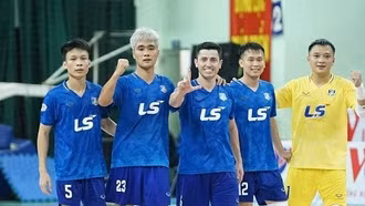 Thủ môn ĐT futsal Việt Nam mắc sai lầm, ĐKVĐ Thái Sơn Bắc suýt ôm hận