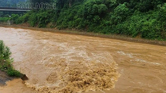 Cảnh báo khẩn nguy cơ lũ quét, sạt lở đất