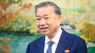 Bộ Chính trị: Từ 2026, người dân được khám sức khỏe định kỳ miễn phí, từng bước miễn viện phí cơ bản