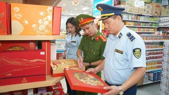 Lào Cai: Tăng cường kiểm tra, rà soát an toàn thực phẩm dịp tết Trung thu