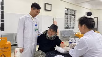 Bác sĩ vùng cao Lào Cai nhiều sáng kiến, tích cực đổi mới hoạt động công đoàn