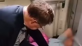 Bộ trưởng Y tế Nga cấp cứu hành khách trên chuyến bay tới Việt Nam