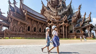 Khách Việt Nam đến Thái Lan giảm mạnh