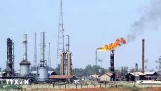 Nguồn cung dầu toàn cầu đạt mức kỷ lục trong tháng 8