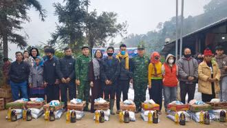 Đồn Biên phòng Trịnh Tường tổ chức chương trình “Đông ấm vùng cao”