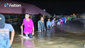 17 tỉnh miền Trung Thái Lan ngập sâu tới nửa mét do mưa lũ kéo dài