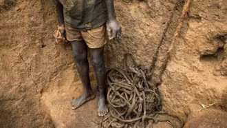 Ít nhất 32 người thiệt mạng trong vụ sập cầu mỏ ở Congo