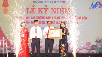 Trường THPT Lê Quý Đôn kỷ niệm 60 năm thành lập, đón Huân chương Lao động hạng Ba