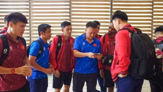 ĐT Việt Nam có động thái bất ngờ sau khi đến Lào