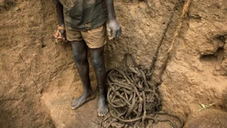 Ít nhất 32 người thiệt mạng trong vụ sập cầu mỏ ở Congo