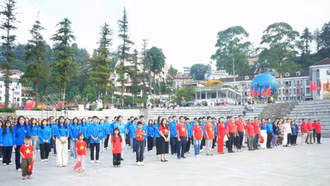 Khu du lịch Quốc gia Sa Pa: Người dân và du khách hòa nhịp cùng Tổ quốc trong ngày Quốc khánh