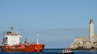 Việt Nam quan ngại sâu sắc về biện pháp mới của Hoa Kỳ sẽ áp thuế bổ sung với hàng hóa các nước cung cấp dầu cho Cuba