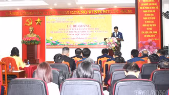 Bế giảng lớp cao cấp lý luận chính trị hệ không tập trung K71.B06