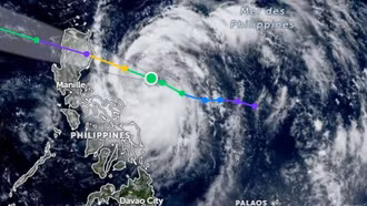 Bão Matmo được dự báo tăng cấp khi chuẩn bị đổ bộ Philippines