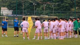 HLV Cristiano Roland công bố danh sách U17 Việt Nam chuẩn bị đá giải châu Á