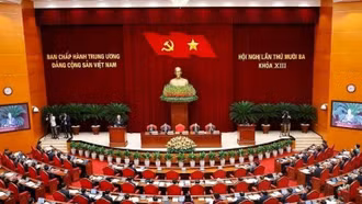 Thông cáo báo chí về ngày làm việc thứ hai Hội nghị Trung ương 13