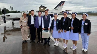 Thủ tướng Thái Lan tự lái máy bay chở nội tạng hiến tặng cứu sống 7 người