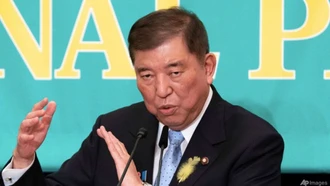 Thủ tướng Nhật Bản rơi vào tình thế khó khăn