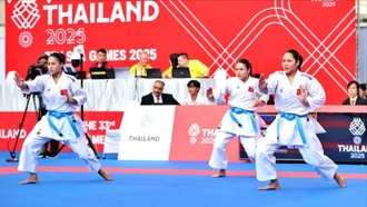 Karate Việt Nam đánh bại chủ nhà để giành HCV