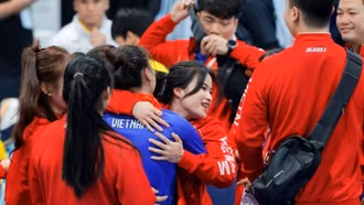 Việt Nam áp sát Indonesia trên bảng xếp hạng huy chương SEA Games 33