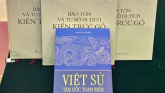 Gìn giữ ký ức lịch sử và di sản kiến trúc qua những trang sách