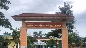 Ngộ độc thực phẩm khiến 41 học sinh nhập viện, một trường tiểu học bị phạt 196,5 triệu đồng
