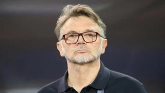 HLV Troussier: "Với Trung Quốc, Việt Nam dễ chơi hơn UAE"