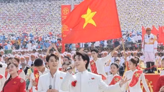 Ca sĩ đưa âm nhạc Việt vươn tầm thế giới