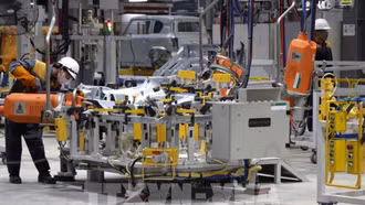 Việt Nam trở thành trung tâm sản xuất và dịch vụ giá trị cao