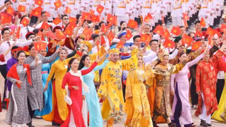 Nghị quyết 80: Khơi thông nguồn lực văn hóa phục vụ phát triển bền vững