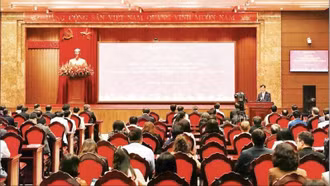 Không để khoảng trống từ nghị quyết đến cuộc sống