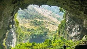 Hang Sơn Đoòng đã kín chỗ đến năm 2027