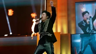 Tùng Dương chinh phục khán giả trẻ bằng những màn trình diễn ấn tượng