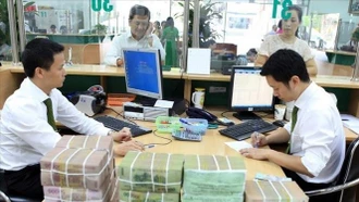 Ngân hàng tăng tốc huy động, lãi suất nâng lên mặt bằng mới