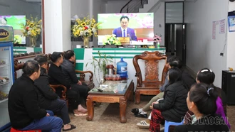 Người dân Lào Cai quan tâm đến phiên chất vấn tại Kỳ họp thứ Sáu, HĐND tỉnh khóa XVI