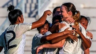 Indonesia ngược dòng ấn tượng trước Singapore