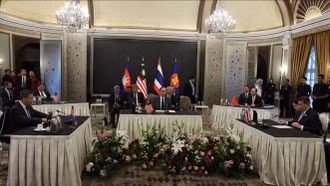 Thái Lan và Campuchia đồng ý ngừng bắn vô điều kiện