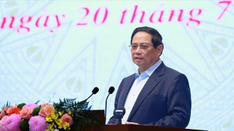 Thủ tướng: Chấm dứt tình trạng 'cò làm giấy tờ'