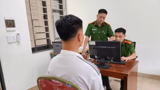 Lào Cai: Xử phạt cá nhân tung tin giả “tàu lạ trôi dạt” giữa mưa bão