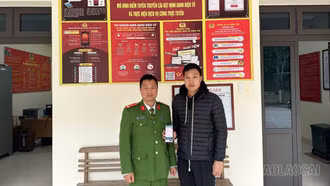 Công an xã Bản Lầu kịp thời giúp người dân nhận lại 100 triệu đồng chuyển nhầm